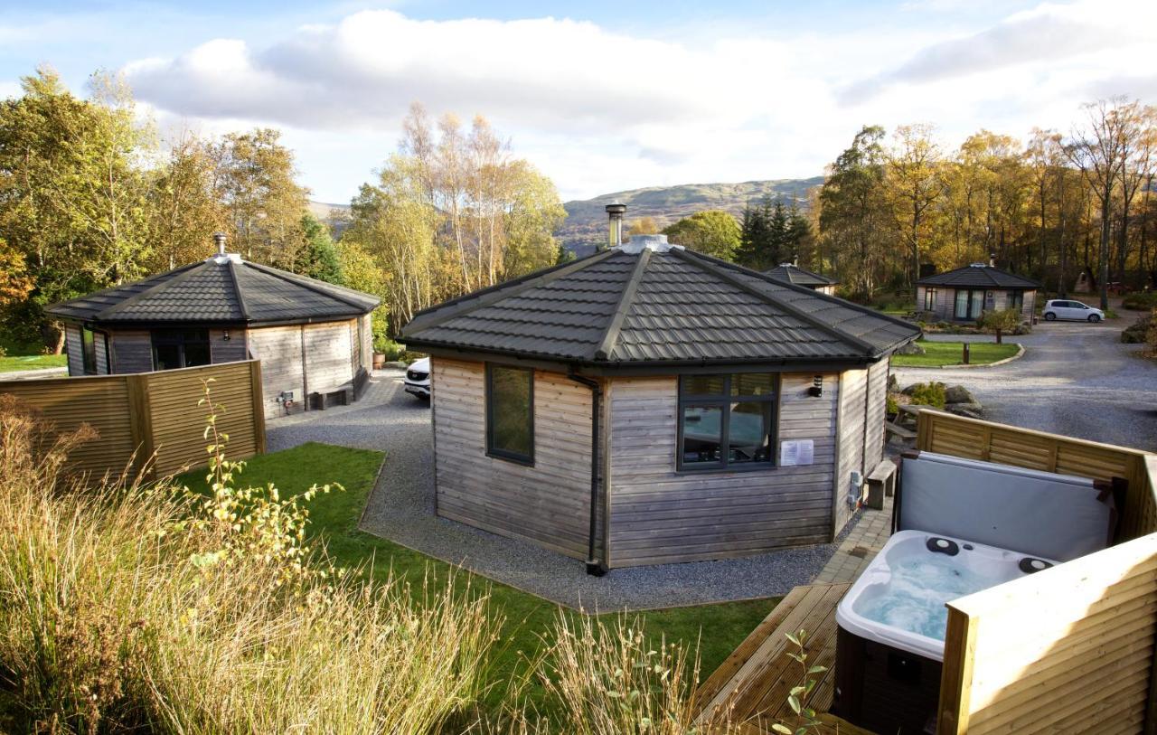Loch Tay Highland Lodges And Glamping Park Morenish Exterior foto