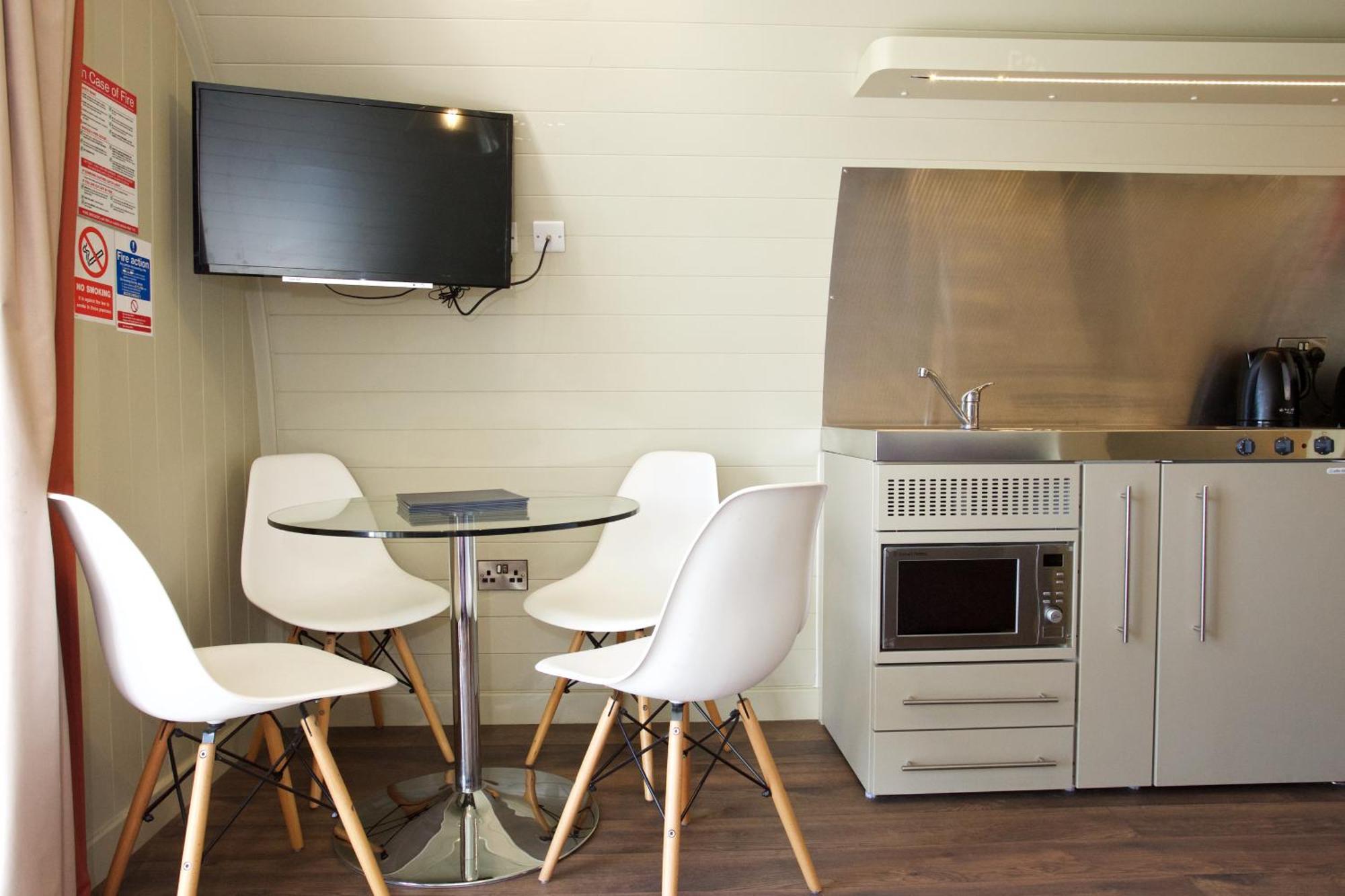 Loch Tay Highland Lodges And Glamping Park Morenish Exterior foto